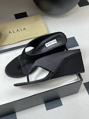 Fortok Alaïa Cube 75 thong wedge sandals in black 7.5cm - 5