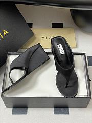 Fortok Alaïa Cube 75 thong wedge sandals in black 7.5cm - 3
