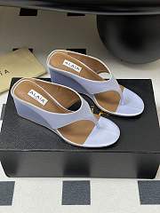 Alaïa Cube 75 thong wedge sandals in Light Blue - 6
