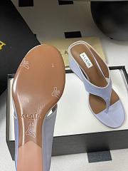 Alaïa Cube 75 thong wedge sandals in Light Blue - 4
