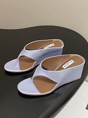 Alaïa Cube 75 thong wedge sandals in Light Blue - 3