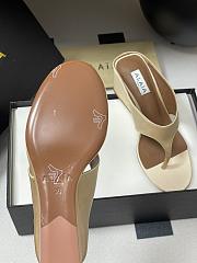 Alaïa Cube 75 thong wedge sandals in Beige - 6