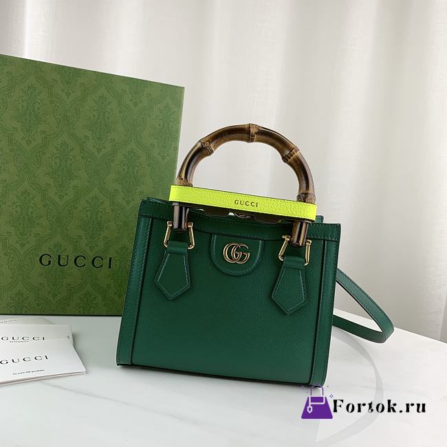 Fortok Gucci Diana mini tote bag in Green leather 20x16x1cm - 1