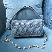 Fortok Miu Miu Iconic Crystal Cloqué Nappa leather Blue Top-handle bag 22.5x4.5x12cm - 2