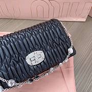 Fortok Miu Miu Iconic Crystal Cloqué Nappa leather Black small bag 16 x 9 x 3.5 cm - 3