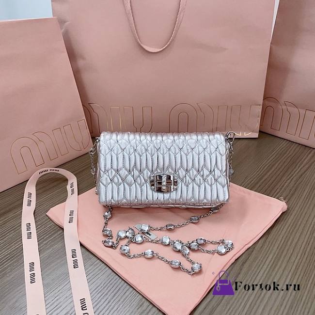 Fortok Miu Miu Iconic Crystal Cloqué Nappa leather Silver small bag 16 x 9 x 3.5 cm - 1