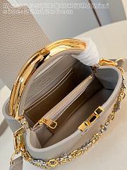 Fortok Louis Vuitton Capucines Mini bag a triple chain adornment Taupe 22x12x8cm - 6