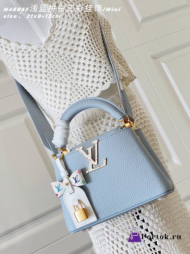 Fortok Louis Vuitton Capucines Mini bag in light blue 21 x 8 x 13cm - 1
