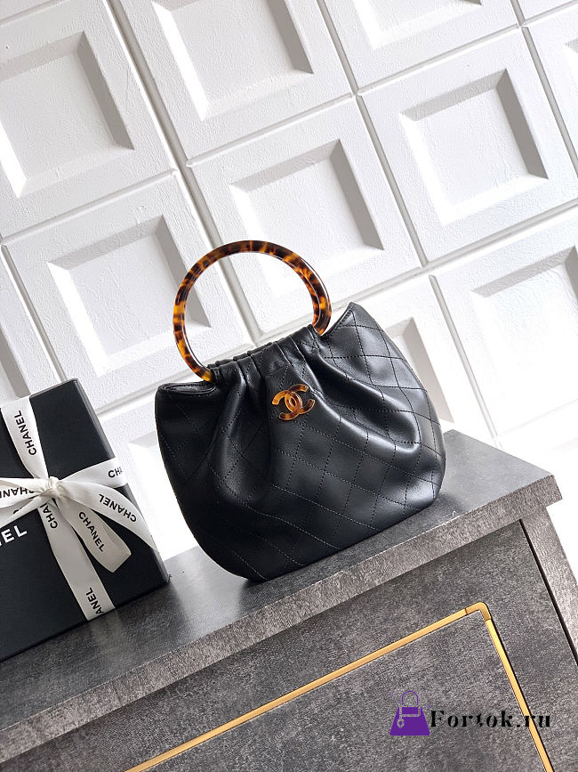 Fortok Chanel Drawstring Bag with Resin/Tortoiseshell Handle Leather Black 24x18x12cm - 1