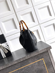 Fortok Chanel Drawstring Bag with Resin/Tortoiseshell Handle Leather Black 24x18x12cm - 5