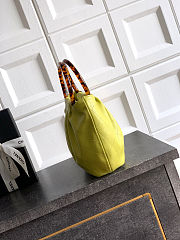 Fortok Chanel Mini Drawstring Bag with Resin/Tortoiseshell Handle Leather Lime Yellow 24x18x12cm - 2