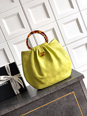 Fortok Chanel Mini Drawstring Bag with Resin/Tortoiseshell Handle Leather Lime Yellow 26x32x14cm - 1