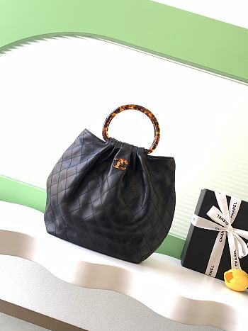 Fortok Chanel Mini Drawstring Bag with Resin/Tortoiseshell Handle Leather Black 26x32x14cm