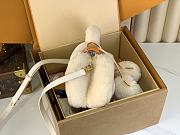 Fortok Louis Vuitton Capusnow Capucines shearling 13 x 11 x 20cm - 3