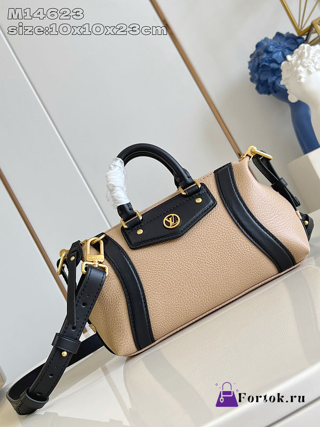Fortok Louis Vuitton Biker PM Beige 30x12x12 cm - 1