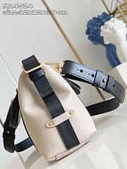 Fortok Louis Vuitton Biker PM Ivory 30x12x12 cm - 5