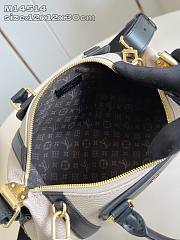 Fortok Louis Vuitton Biker PM Ivory 30x12x12 cm - 4