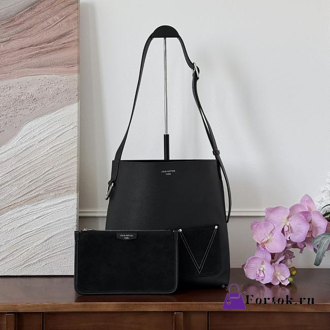 Fortok Louis Vuitton Verso Hobo bag in black 33x15.5x30cm - 1