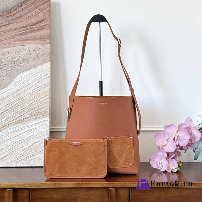 Fortok Louis Vuitton Verso Hobo bag in Brown 33x15.5x30cm - 1