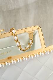 Fortok Chanel Clutch White Pearl 10x20.5x7.5cm - 4