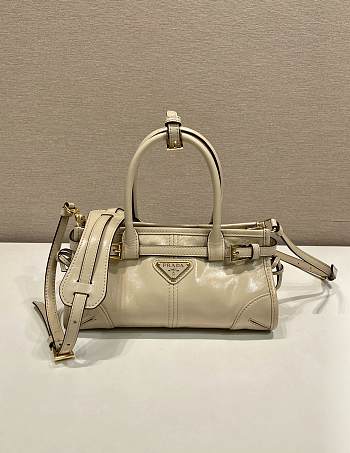 Fortok Prada Bonnie leather handbag Beige 23.5x12x9cm