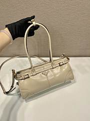 Fortok Prada Bonnie leather handbag Beige 32x15.5x12cm - 2