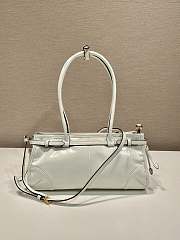 Fortok Prada Bonnie leather handbag White 32x15.5x12cm - 3