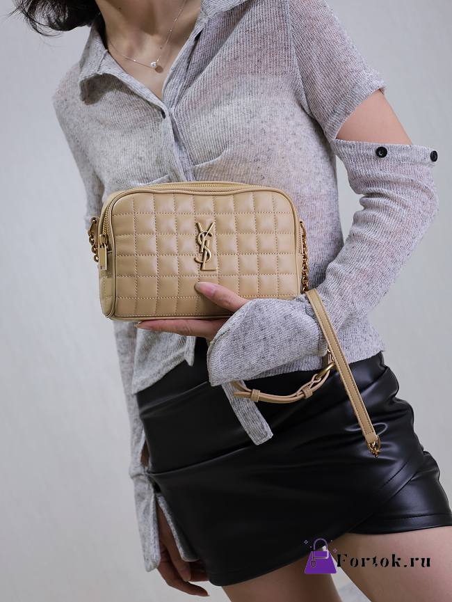 Fortok Saint Laurent Leather Cassandre Matelassé Carré Mini Camera Bag Beige 19.5×14×4cm - 1
