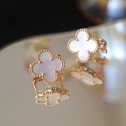 Fortok Van Cleef & Arpels Vintage Alhambra earrings Gold White - 4