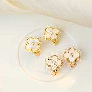 Fortok Van Cleef & Arpels Vintage Alhambra White Gold Earrings - 3