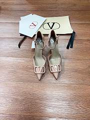 Fortok Valentino Garavani VLogo Signature slingback pumps nude patent leather 8cm - 1