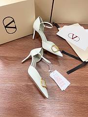 Fortok Valentino Garavani VLogo Signature slingback pumps White patent leather 8cm - 4