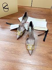 Fortok Fortok Valentino Garavani VLogo Signature slingback pumps nude 8cm - 3