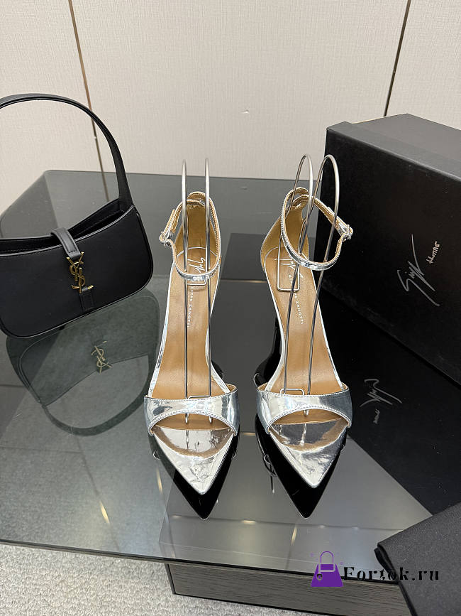 Fortok Giuseppe Zanotti Shiny Silver Heels sandals 9cm - 1