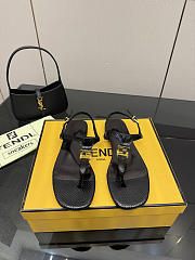 Fortok Fendi FFold thong sandals Black - 1