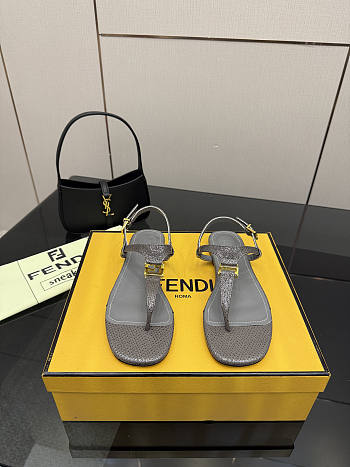 Fortok Fendi FFold thong sandals Grey