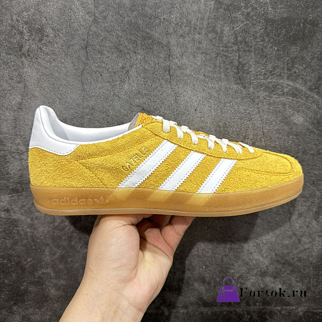 Fortok adidas x Gucci Gazelle Yellow - 1