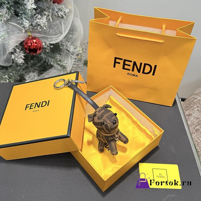 Fortok Fendi Ito dog-shaped Charm FF Brown - 1
