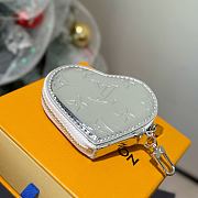 Fortok Louis Vuitton Limited Edition Monogram Miroir Heart Coin Purse Silver monogram vinyl - 2