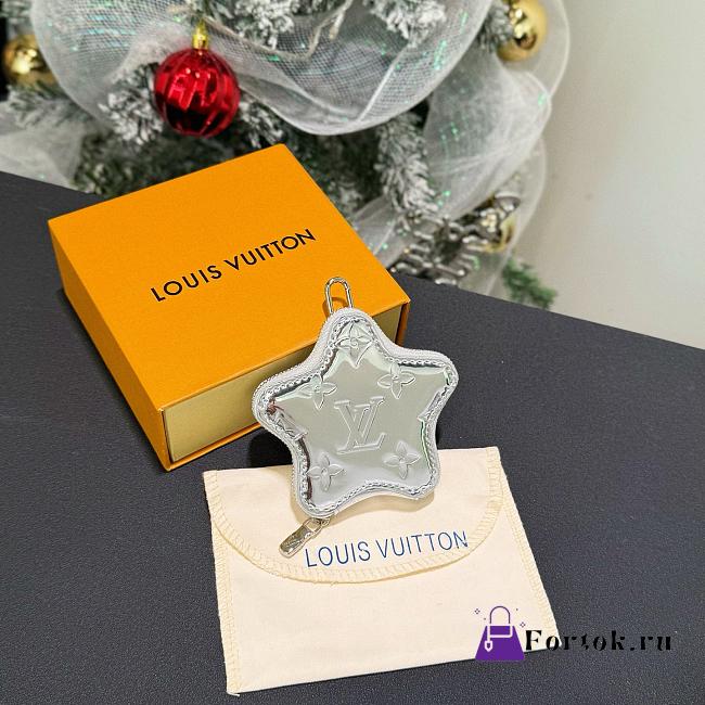 Louis Vuitton Spark Coin Purse in silver Monogram Miroir  - 1