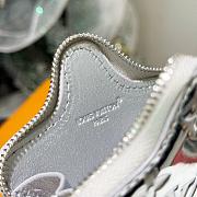  Louis Vuitton Spark Coin Purse in silver Monogram Miroir  - 2