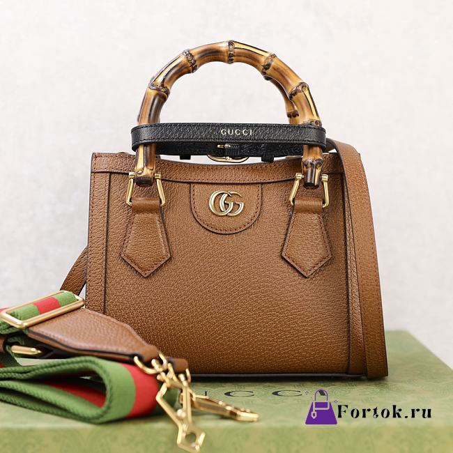 Fortok Gucci Diana mini tote bag in brown 20 × 16 × 10 cm - 1