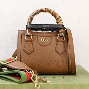 Fortok Gucci Diana mini tote bag in brown 20 × 16 × 10 cm - 1