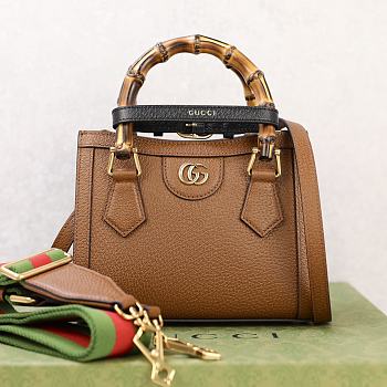 Fortok Gucci Diana mini tote bag in brown 20 × 16 × 10 cm