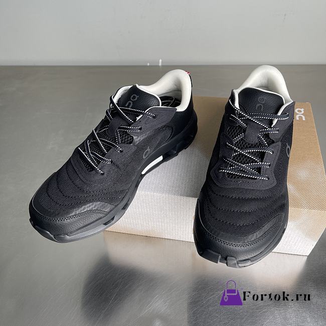 Fortok Zendaya x law roach x On Cloudzone Moon Sneakers Black  - 1