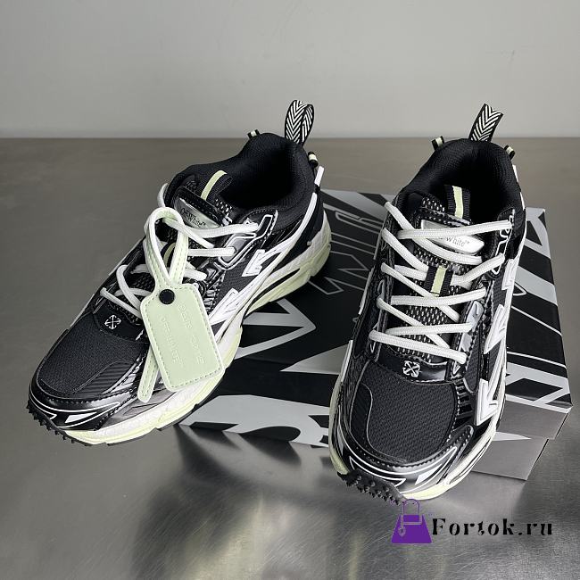 Fortok Off-White 
