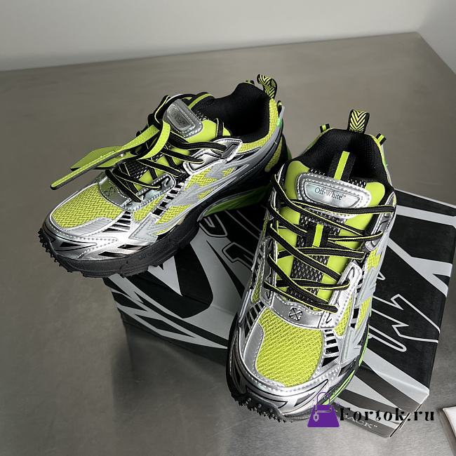 Fortok Off-White 