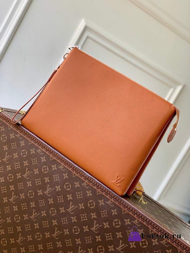 Fortok Louis Vuitton Duo Pochette Accessoires Camel 35.5 × 26 × 6.5 cm - 1