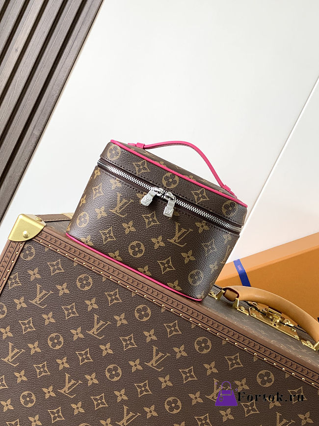 Fortok Louis Vuitton Nice Mini vanity case Hot Pink 13.5 x 12 x 20cm - 1