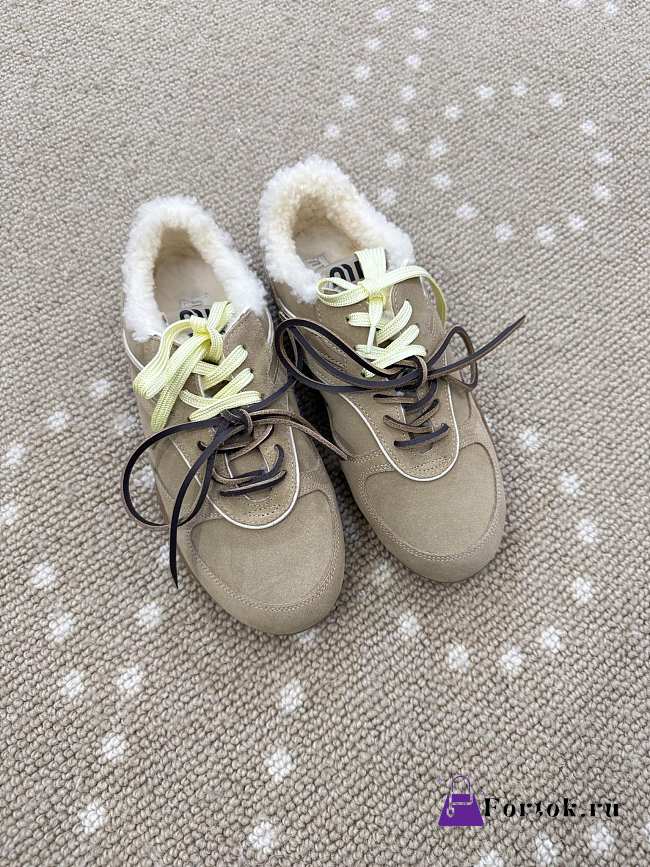 Fortok Miu Miu Gymnasium Sneakers Beige suede and shearling - 1